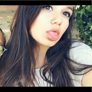 Meet your Posher, Rebecca